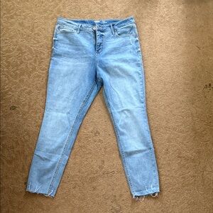 Old Navy Women's Light Blue Ankle Jeans